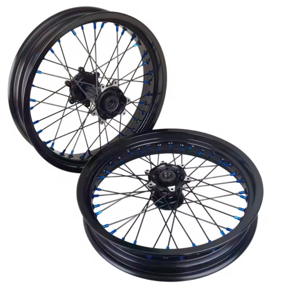 Talaria Komodo sumo wheelset